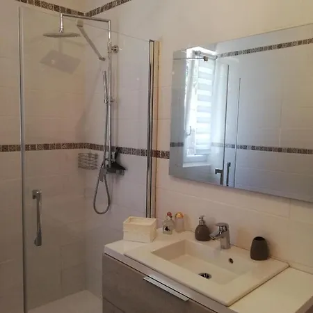 Manon Δωμάτια σε οικογενειακή κατοικία Biganos