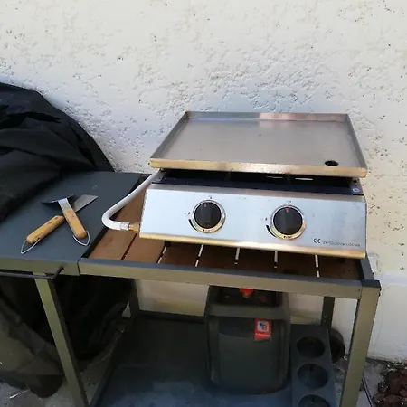 Δωμάτια σε οικογενειακή κατοικία Manon *